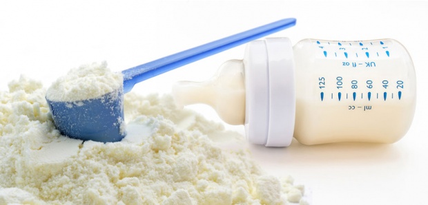 นมแม่ กับ นมผง ประโยชน์ต่างกันอย่างไร ?